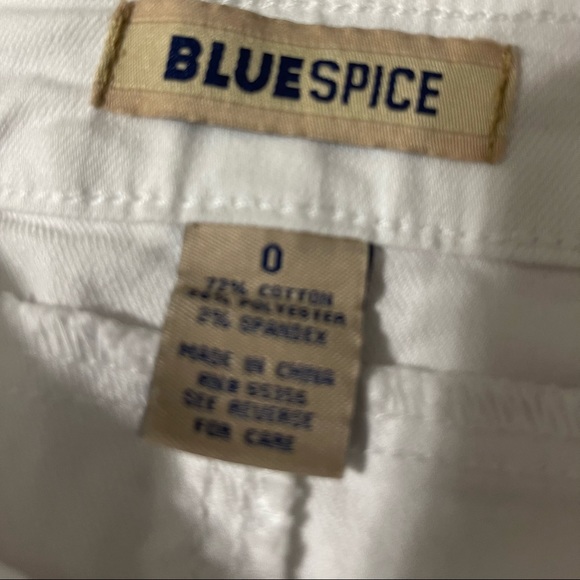 Blue Spice White Jean Shorts size 0 - Picture 2 of 6